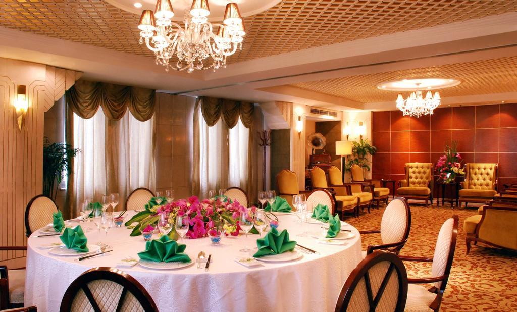 Jin Jiang Park Hotel Shanghái Exterior foto